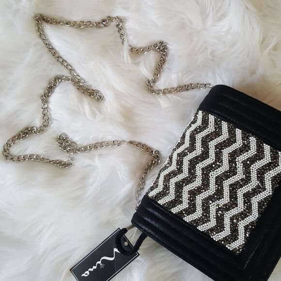 Nina‎ Metallic Druzy Chevron Crossbody Clutch - Picture 3 of 4
